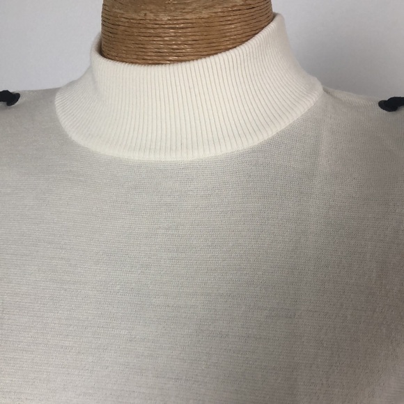 SPORTMAX White Sweater with Black Lace-Up Sleeves - Picture 6 of 9